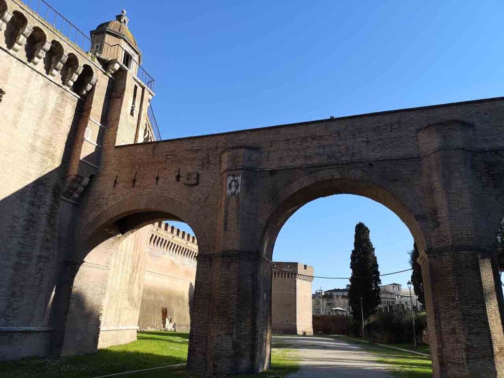 sottopassaggio castel sant angelo